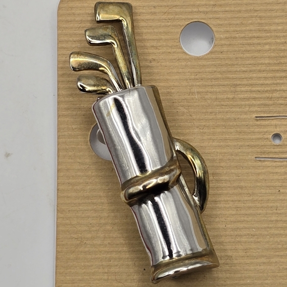 Handmade Vintage Golf Club Caddy Brooch Pin Clubs Move Silver & Gold Tone - Picture 8 of 9